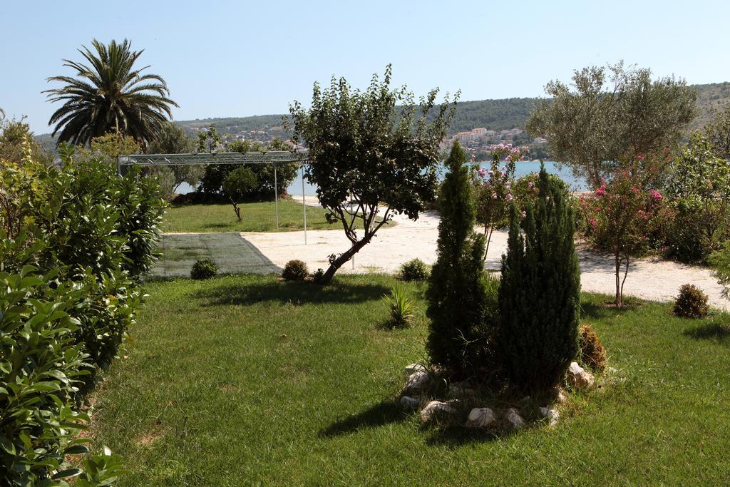 Studio Apartments M&N Trogir Exterior foto