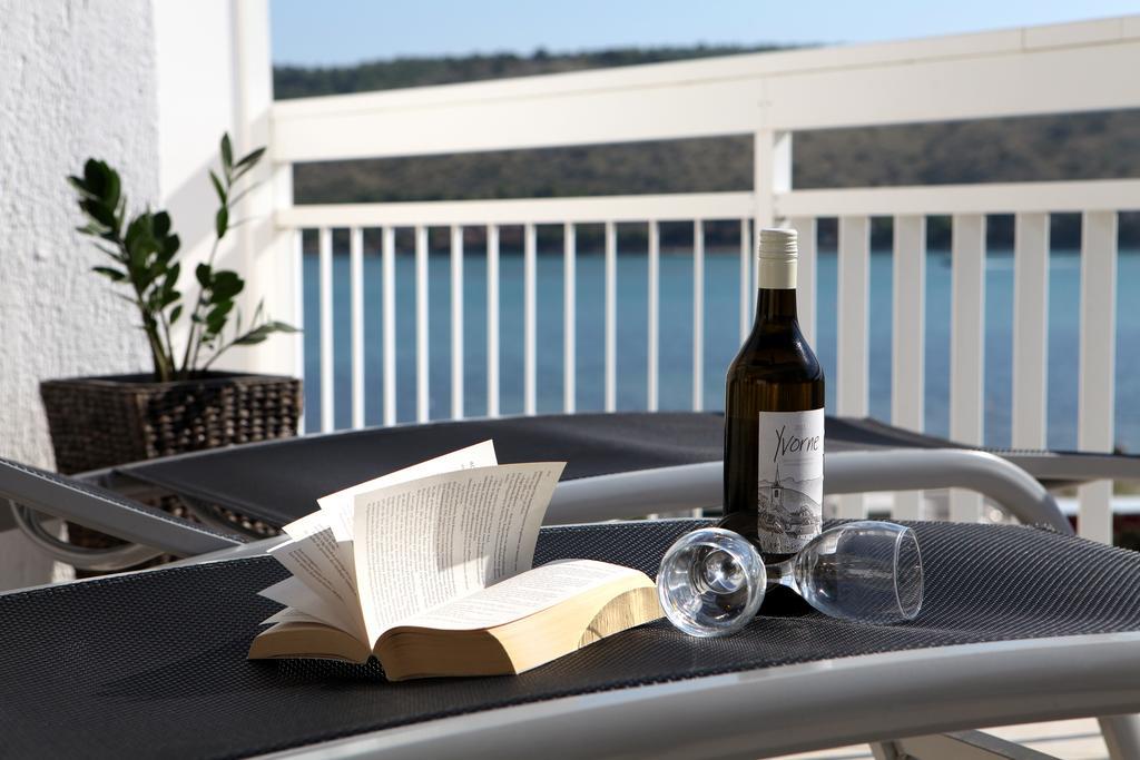 Studio Apartments M&N Trogir Exterior foto